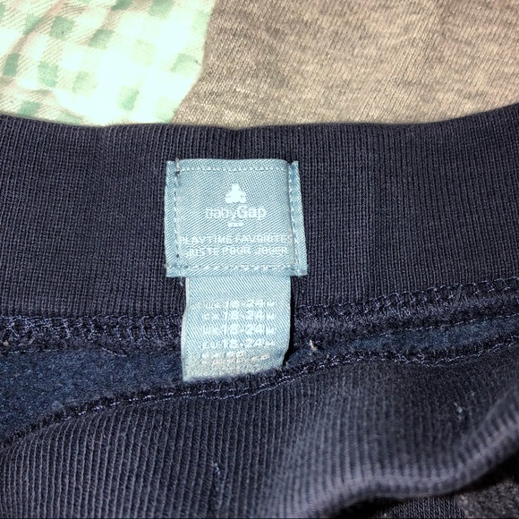 **SOLD** GAP toddler outfit - Picture 3 of 4